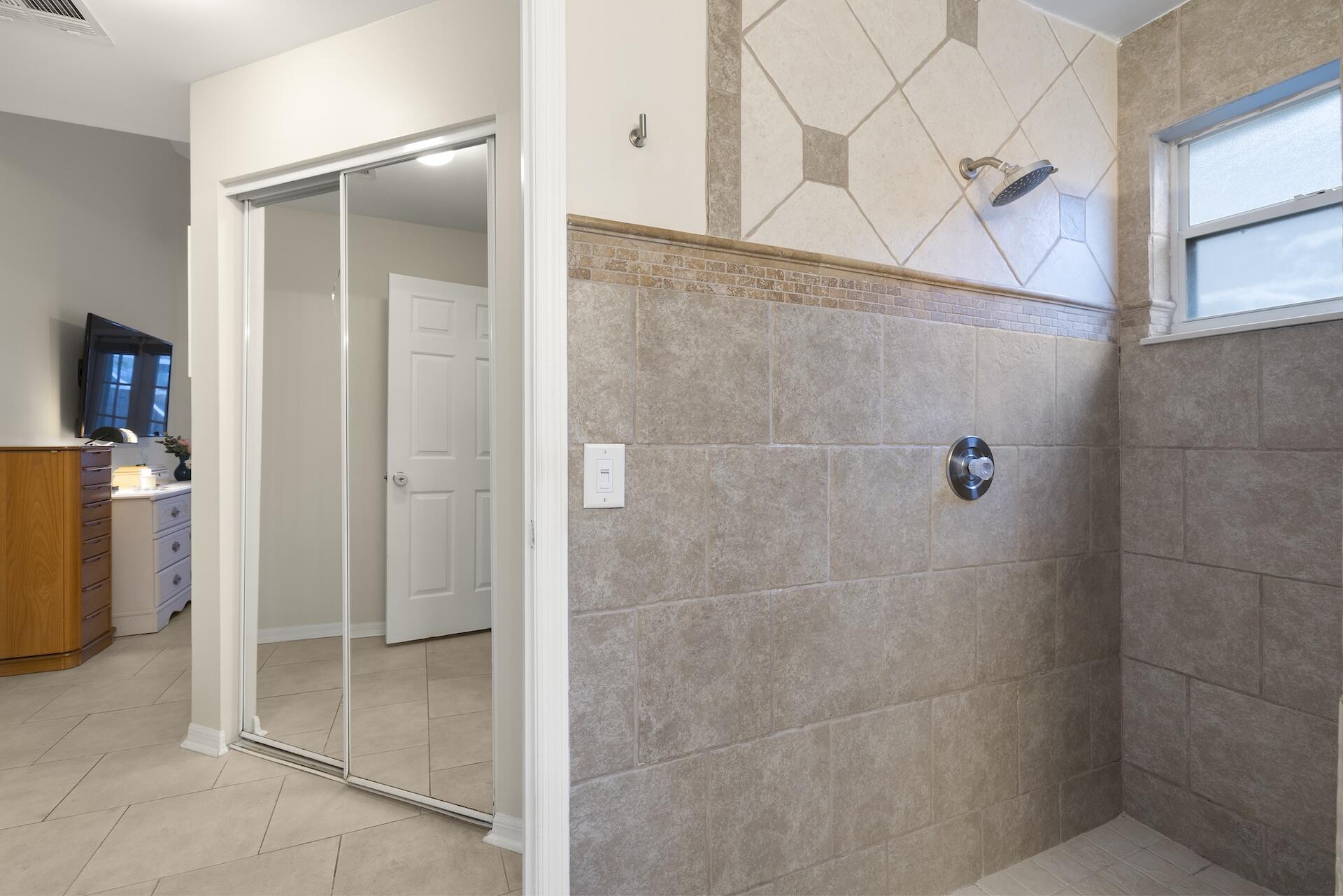 MEADOWLAND COVE 2 OF WELLINGTON - Residential