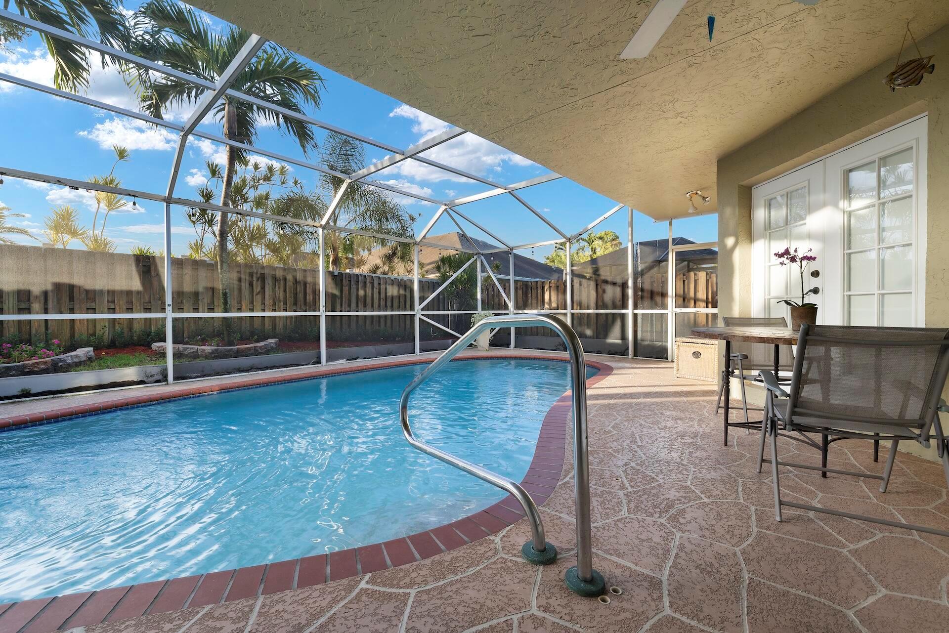 MEADOWLAND COVE 2 OF WELL - Residential
