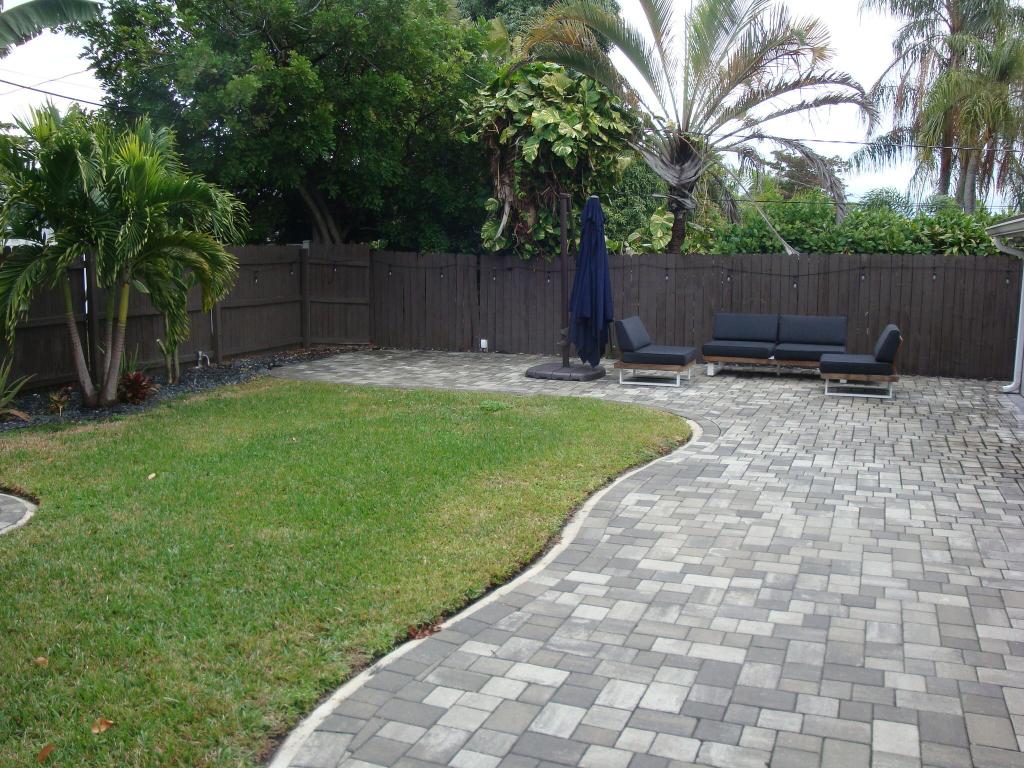 NORTH ANDREWS GARDENS FIRST ADD - Residential Lease