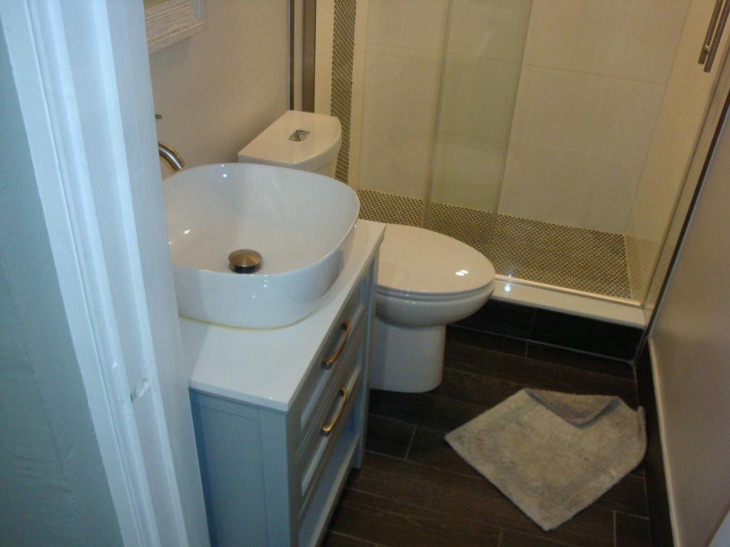 NORTH ANDREWS GARDENS FIRST ADD - Residential Lease