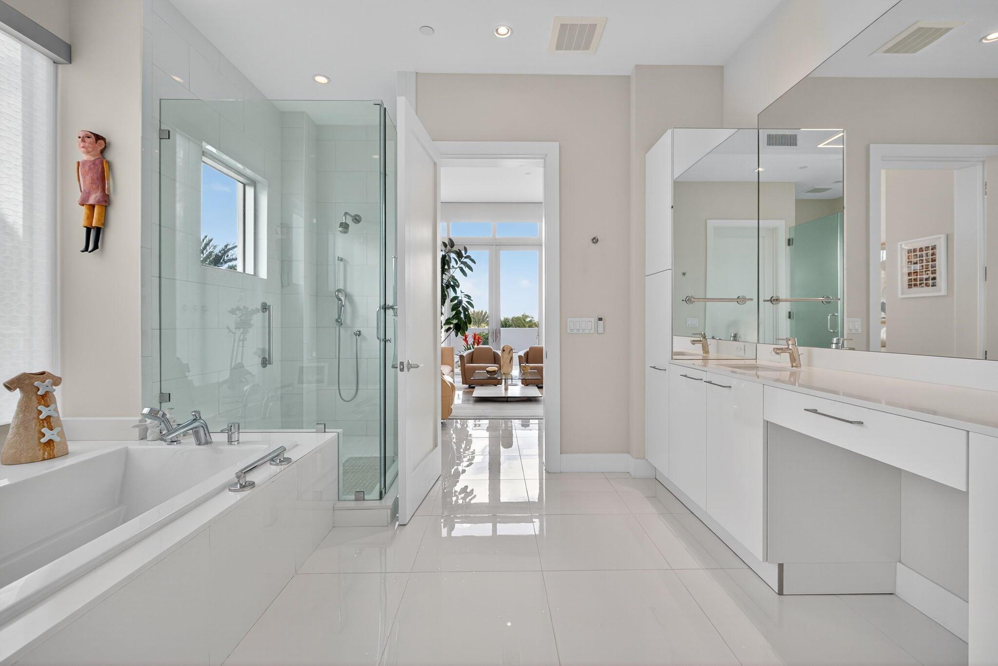 WATER CLUB NORTH PALM BEA - Residential