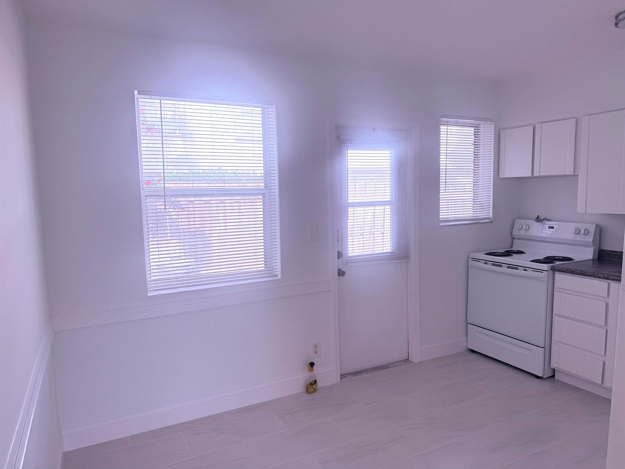 NORTH PALM BEACH VILLAGE - Residential Lease