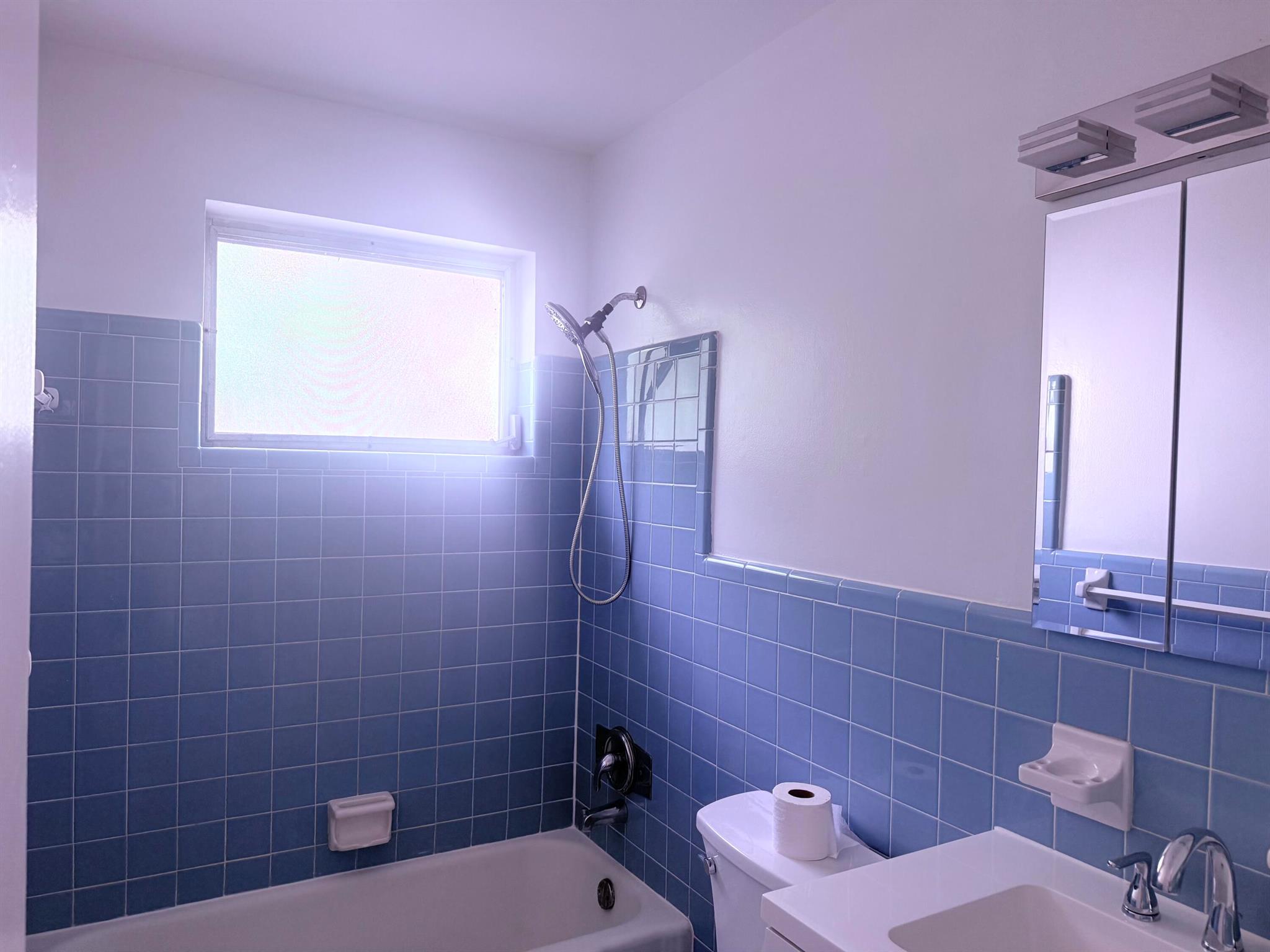 NORTH PALM BEACH VILLAGE - Residential Lease