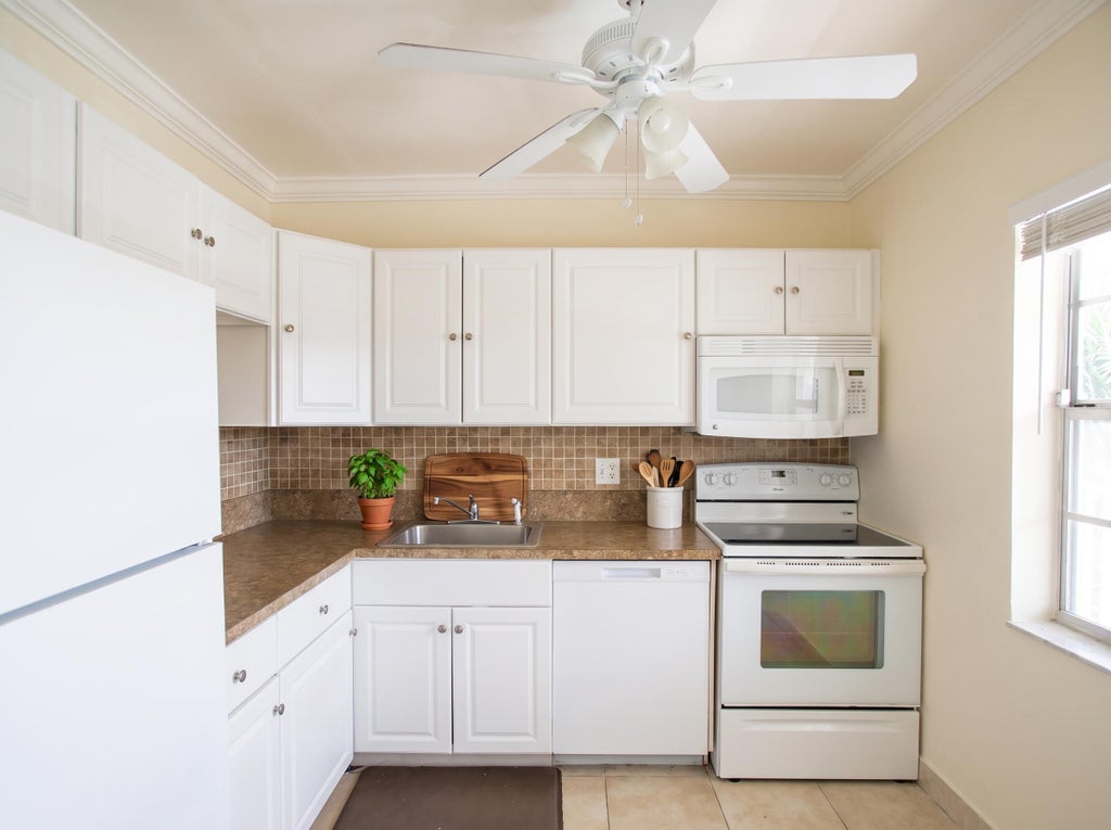 Photo of 551 NW 80TH Terrace #203, Margate, FL 33063 (MLS # B26071018)