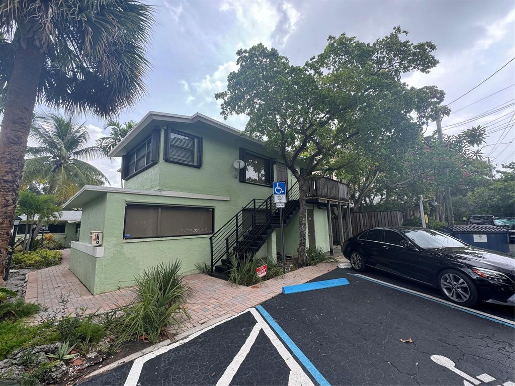 Photo of 1500 E Broward Boulevard, Fort Lauderdale, FL 33301 (MLS # F10451397)