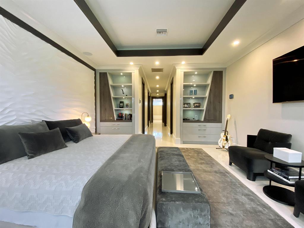 VINTAGE PLACE - Residential