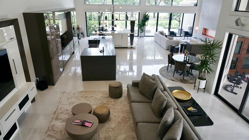 VINTAGE PLACE - Residential