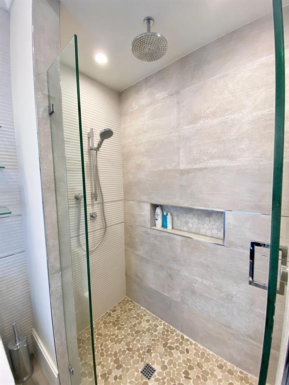 VINTAGE PLACE - Residential