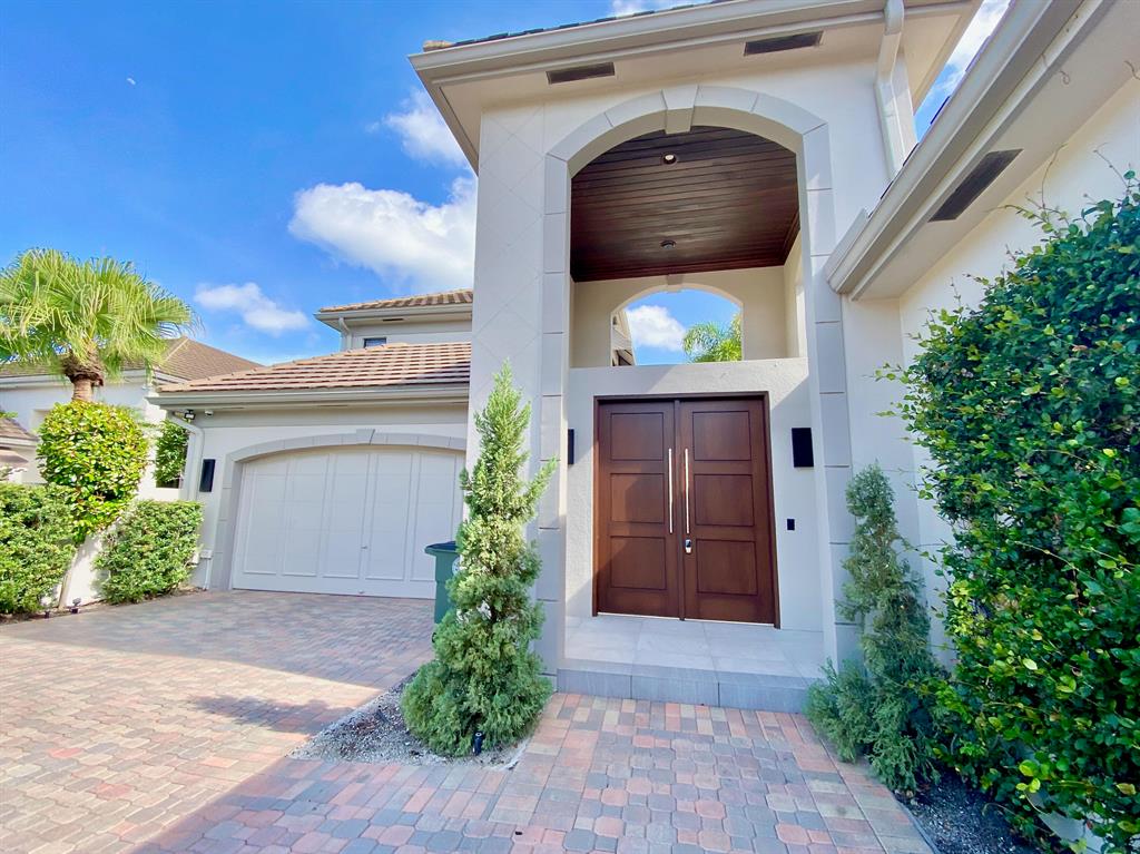 VINTAGE PLACE - Residential