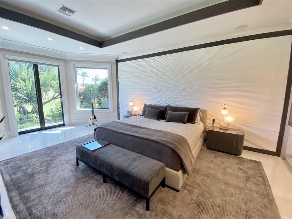 VINTAGE PLACE - Residential