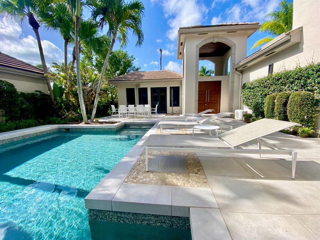 VINTAGE PLACE - Residential