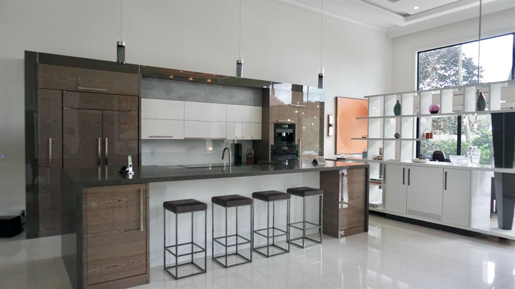 VINTAGE PLACE - Residential