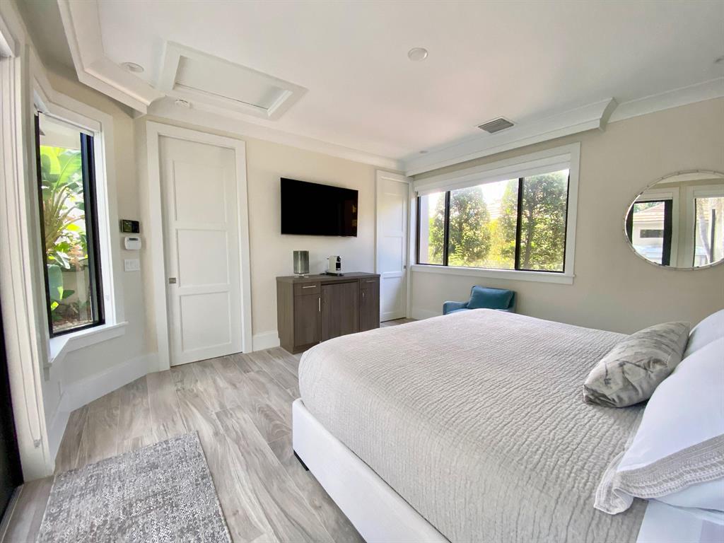 VINTAGE PLACE - Residential