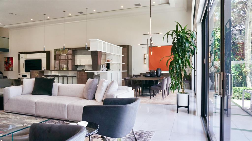 VINTAGE PLACE - Residential