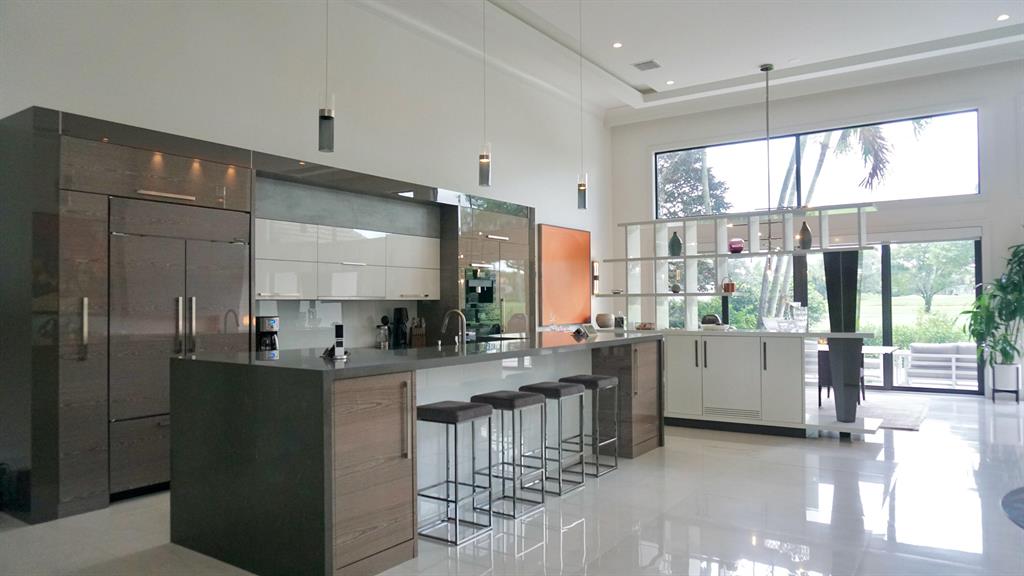 VINTAGE PLACE - Residential