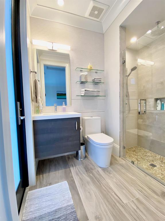 VINTAGE PLACE - Residential