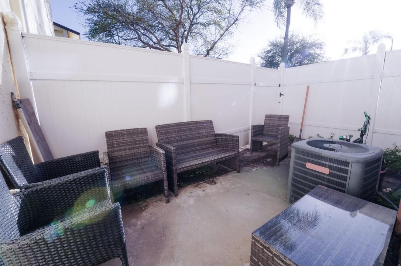 COVENTRY HOUSE - Residential Lease