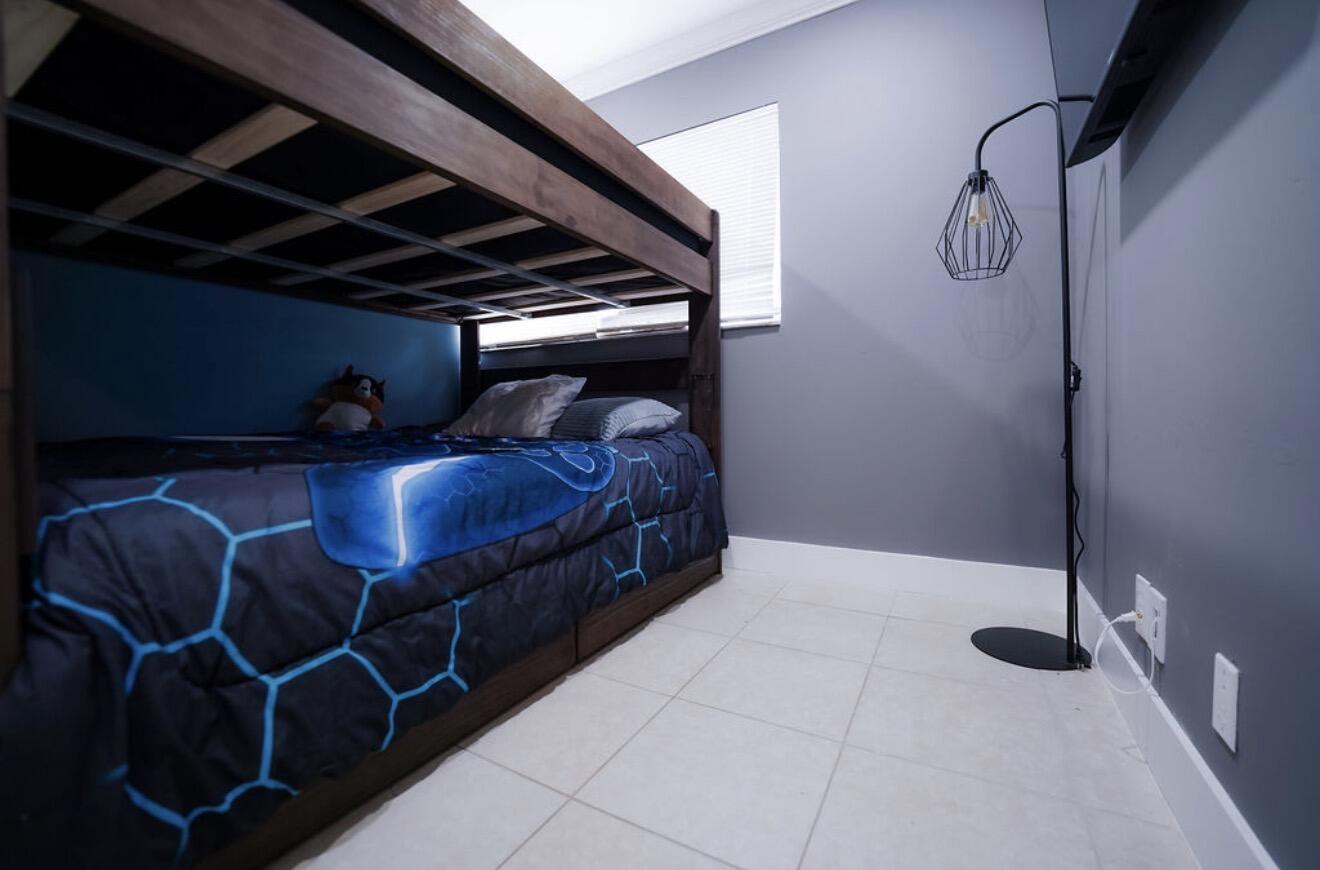 COVENTRY HOUSE - Residential Lease