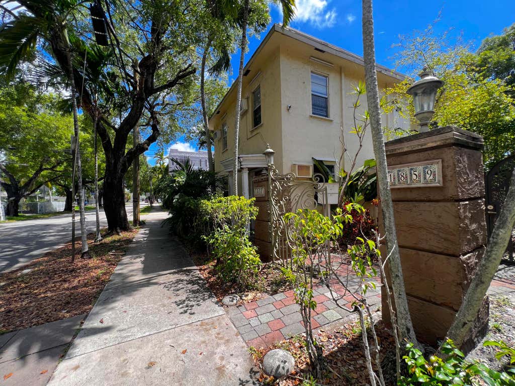 Photo of 1859 Buchanan Street, Hollywood, FL 33020 (MLS # B26038787)