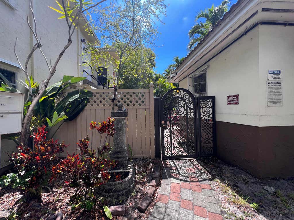 Photo of 1859 Buchanan Street, Hollywood, FL 33020 (MLS # B26038787)