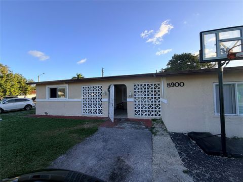 8900 NW 26th Pl Sunrise FL 33322