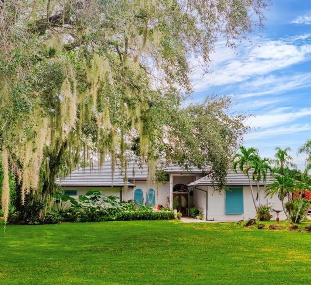 Photo of 7889 SE River Lane, Stuart, FL 34997 (MLS # R10922905)