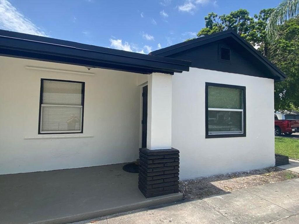 Photo of 614 N E Street, Lake Worth Beach, FL 33460 (MLS # R10995001)