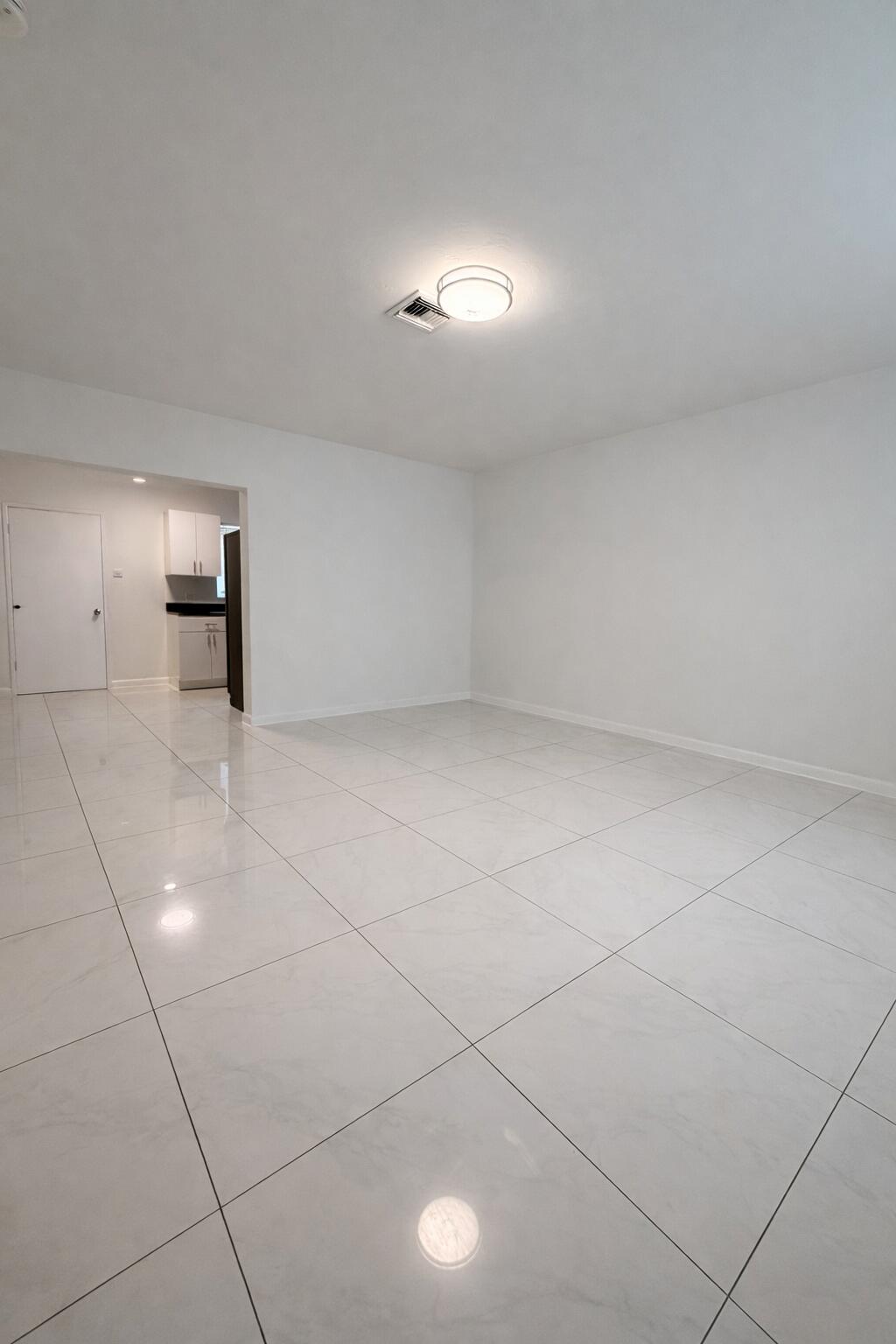 HOLLYWOOD SOUTH SIDE ADD NO 2 - Residential Lease