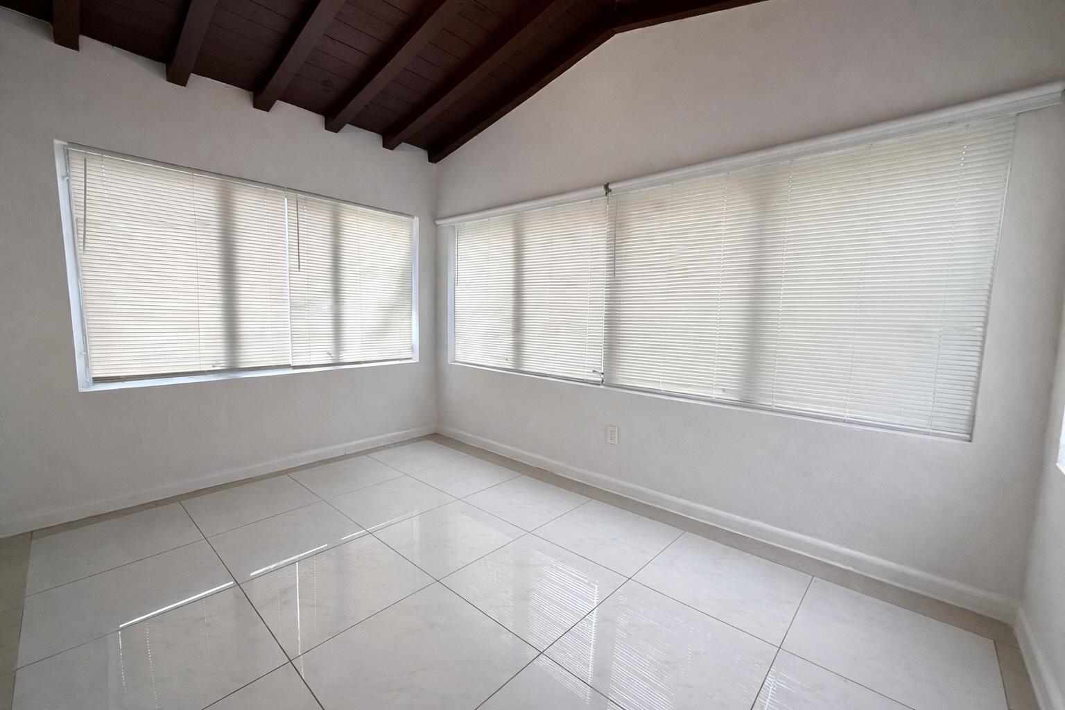 HOLLYWOOD SOUTH SIDE ADD NO 2 - Residential Lease