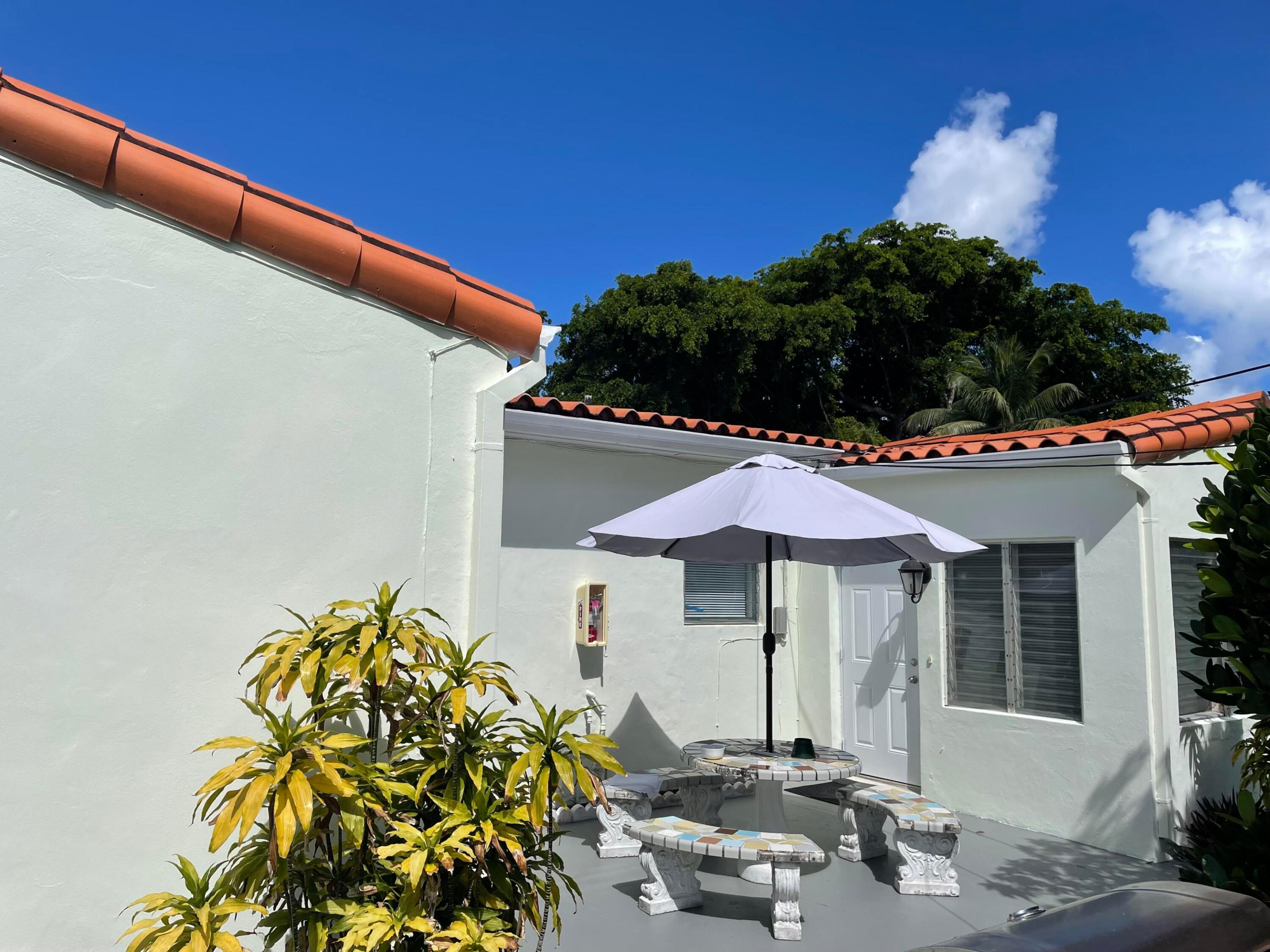 HOLLYWOOD SOUTH SIDE ADD NO 2 - Residential Lease