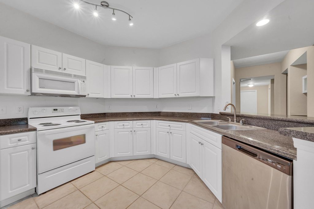 Photo of 498 SE Mcdonald Lane, Stuart, FL 34994 (MLS # R10971537)