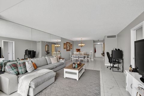 Tiny photo for 4272 Deste Court #106, Lake Worth, FL 33467 (MLS # F10549088)