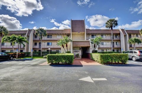 Tiny photo for 4272 Deste Court #106, Lake Worth, FL 33467 (MLS # F10549088)