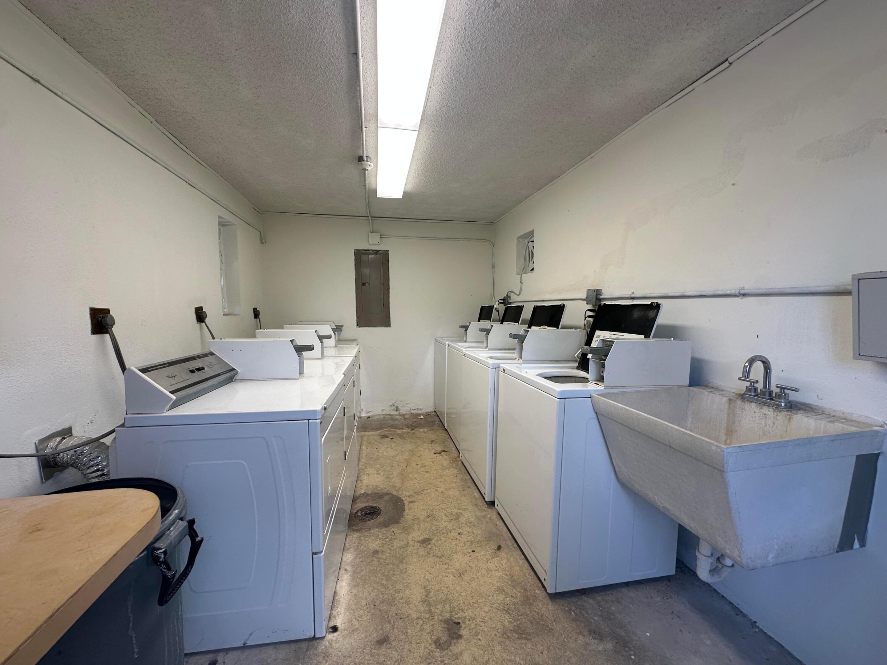 GARDENWAY CONDO - Residential