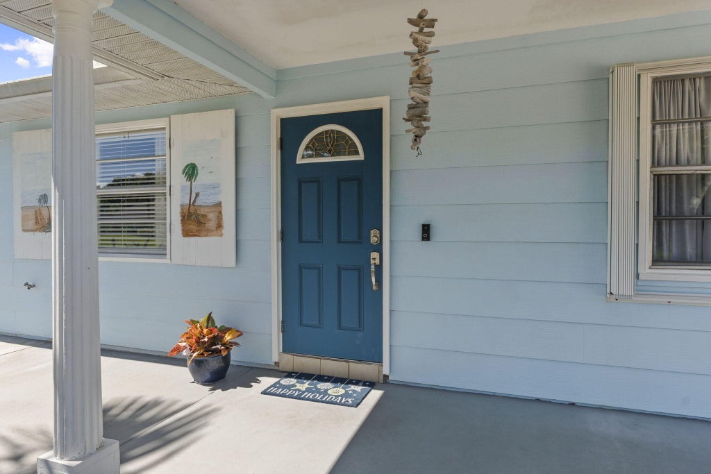 Photo of 6009 Bamboo Drive, Fort Pierce, FL 34982 (MLS # R11134698)