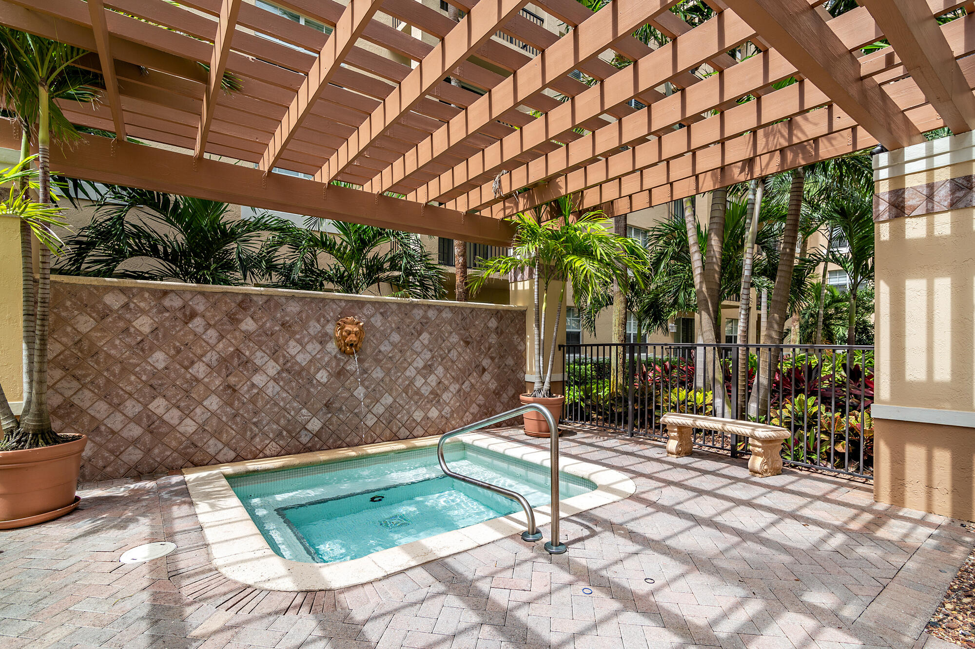 FLAGLER POINTE CONDO - Residential Lease