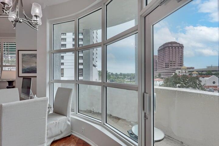 PRADO CONDO - Residential