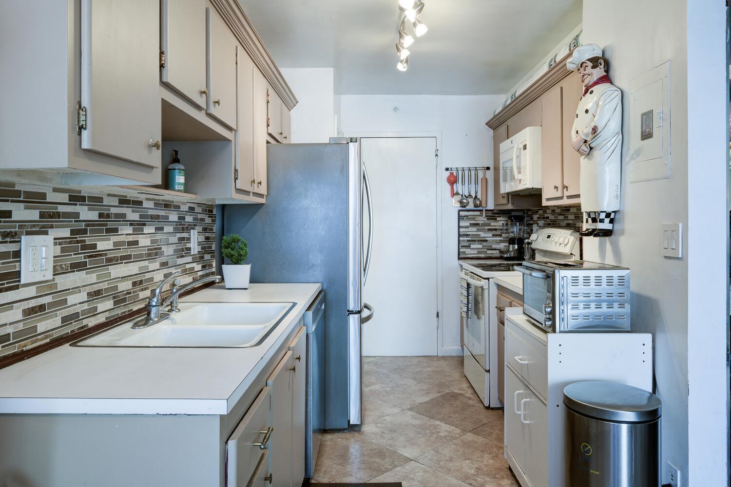 PORTOFINO SOUTH CONDO ESTATES OF SOUTH PALM BEACH - Residential