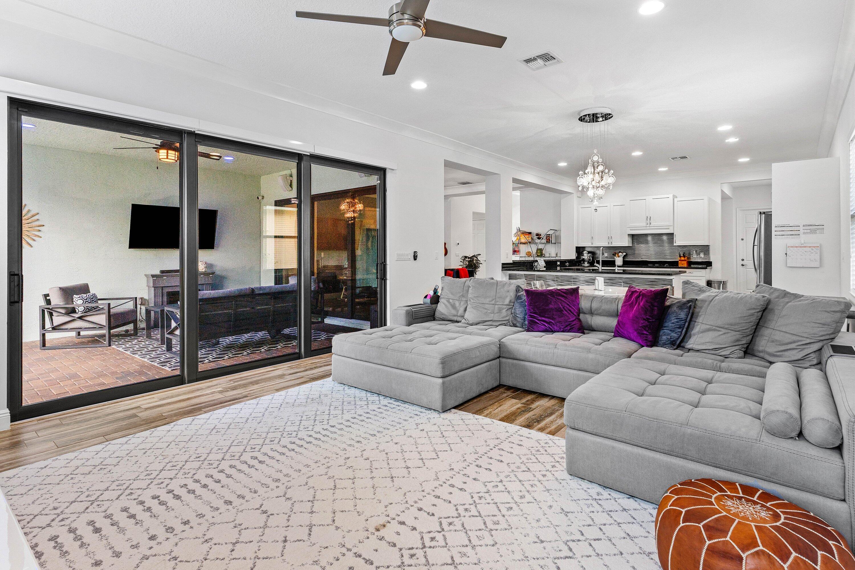 BOCA RESERVE - Residential