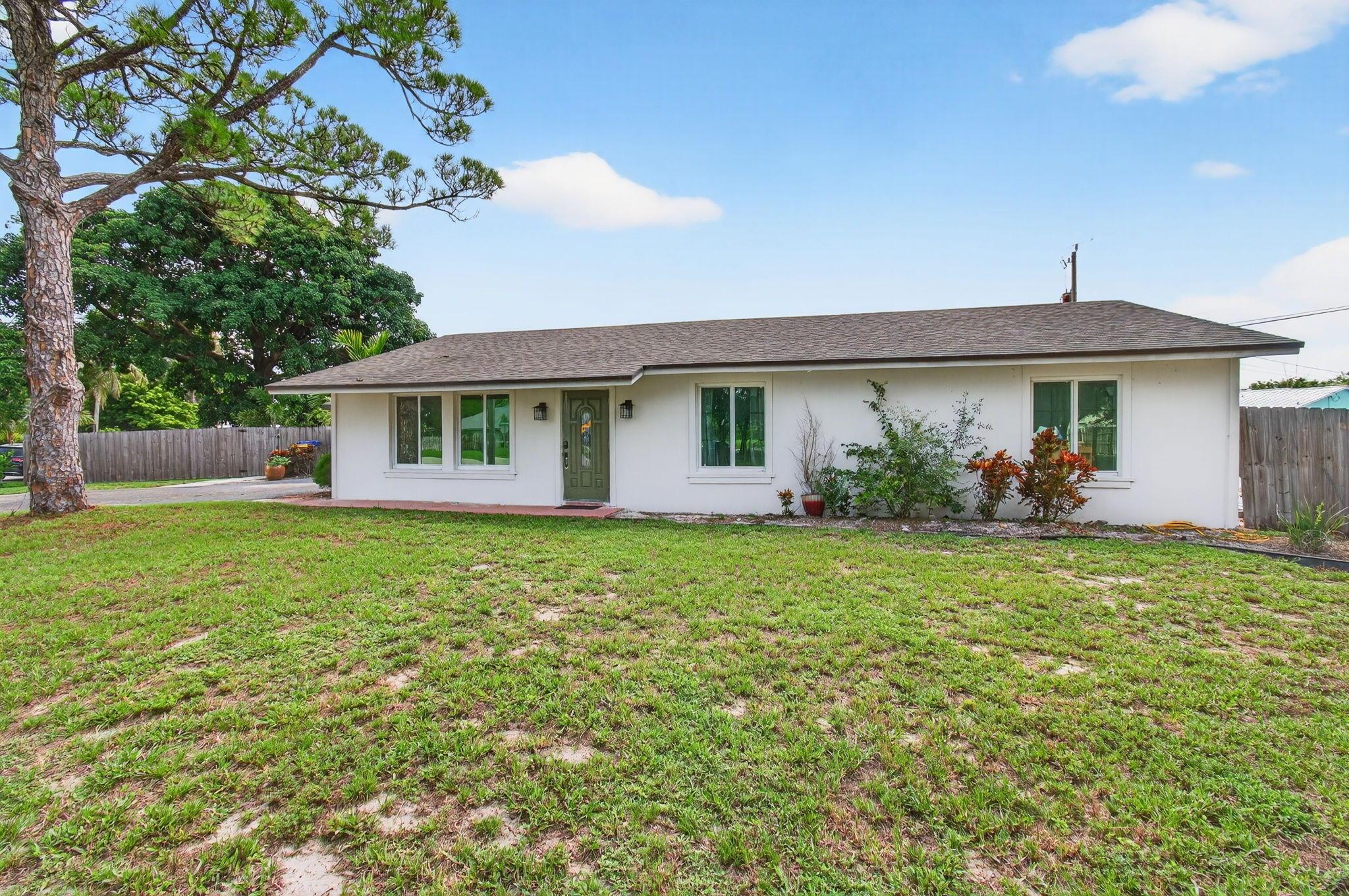 5238 Palm Ridge Boulevard