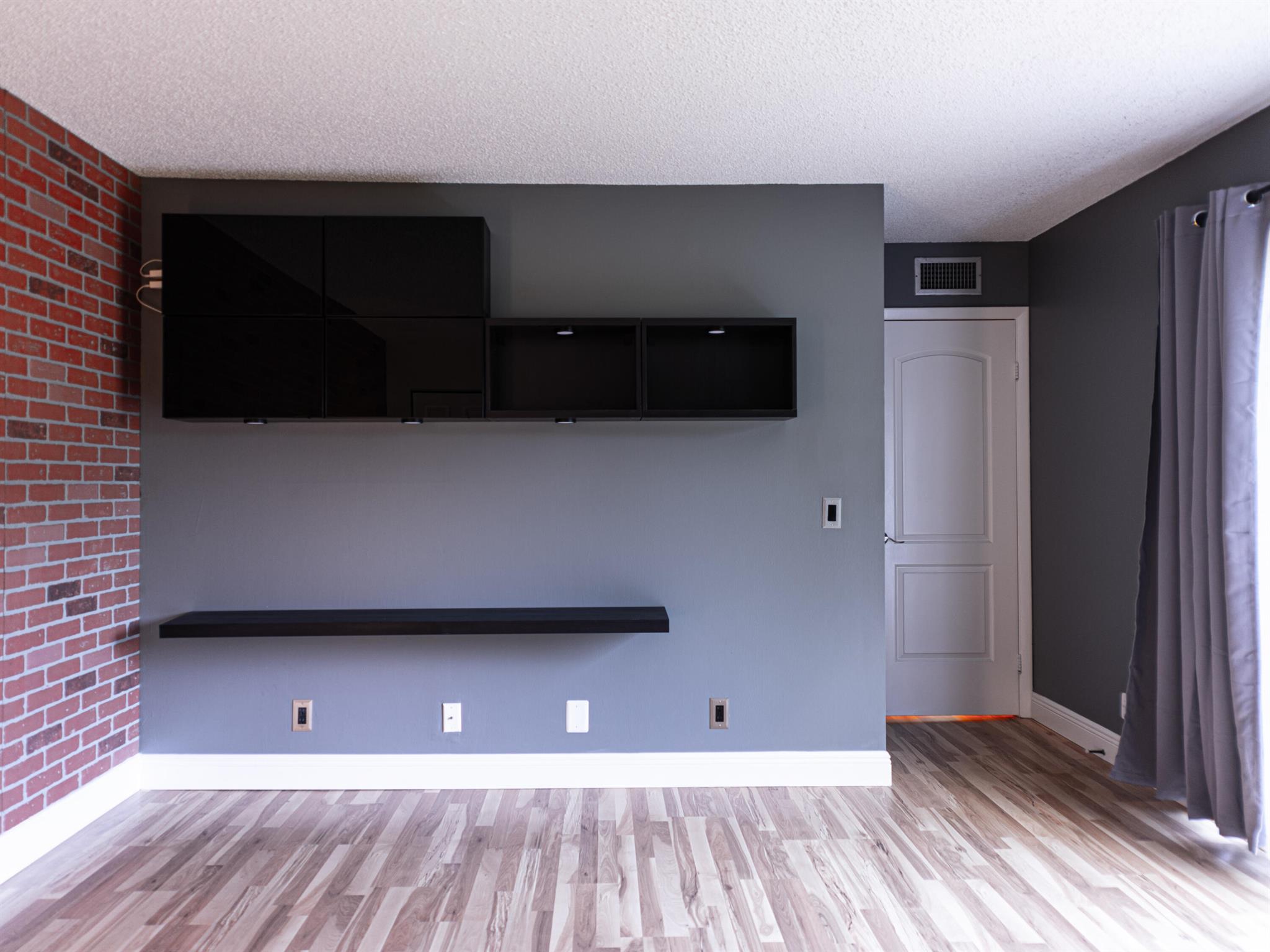 SPANISH WELLS CONDO I - Residential Lease