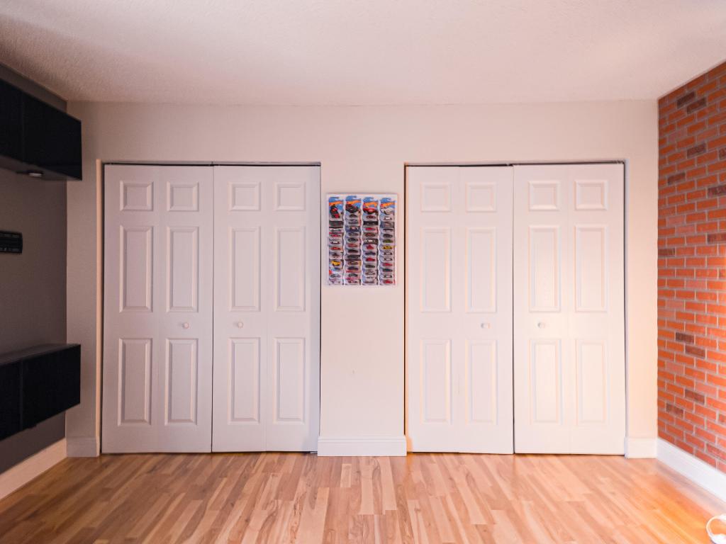 SPANISH WELLS CONDO I - Residential Lease