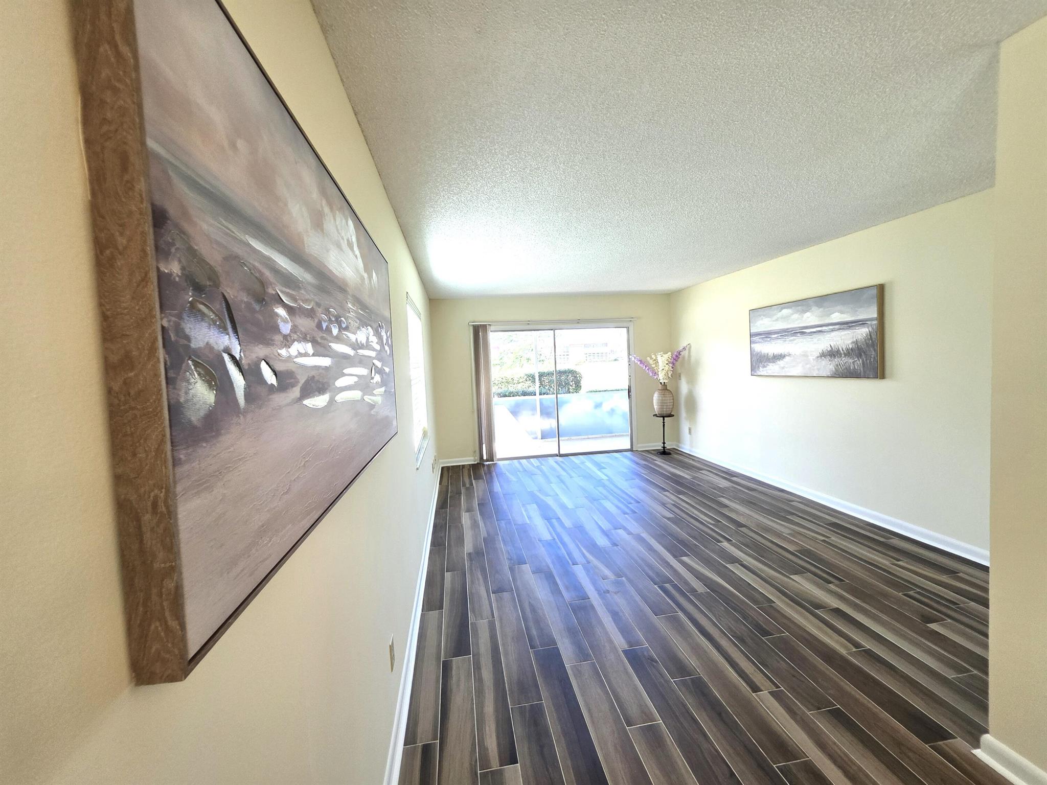 VISTA ROYALE PHASE IV BLD - Residential Lease