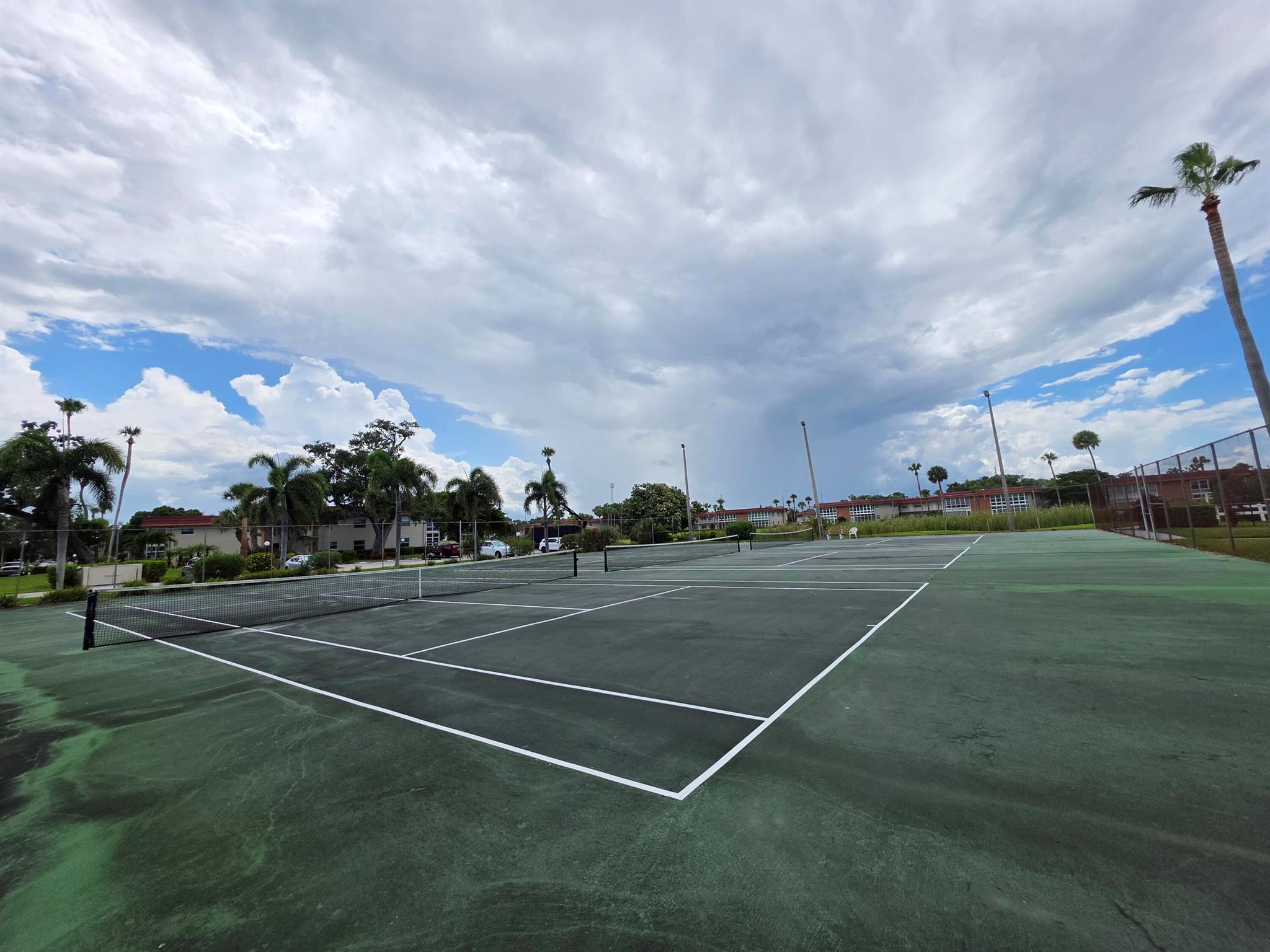VISTA ROYALE PHASE IV BLD - Residential Lease