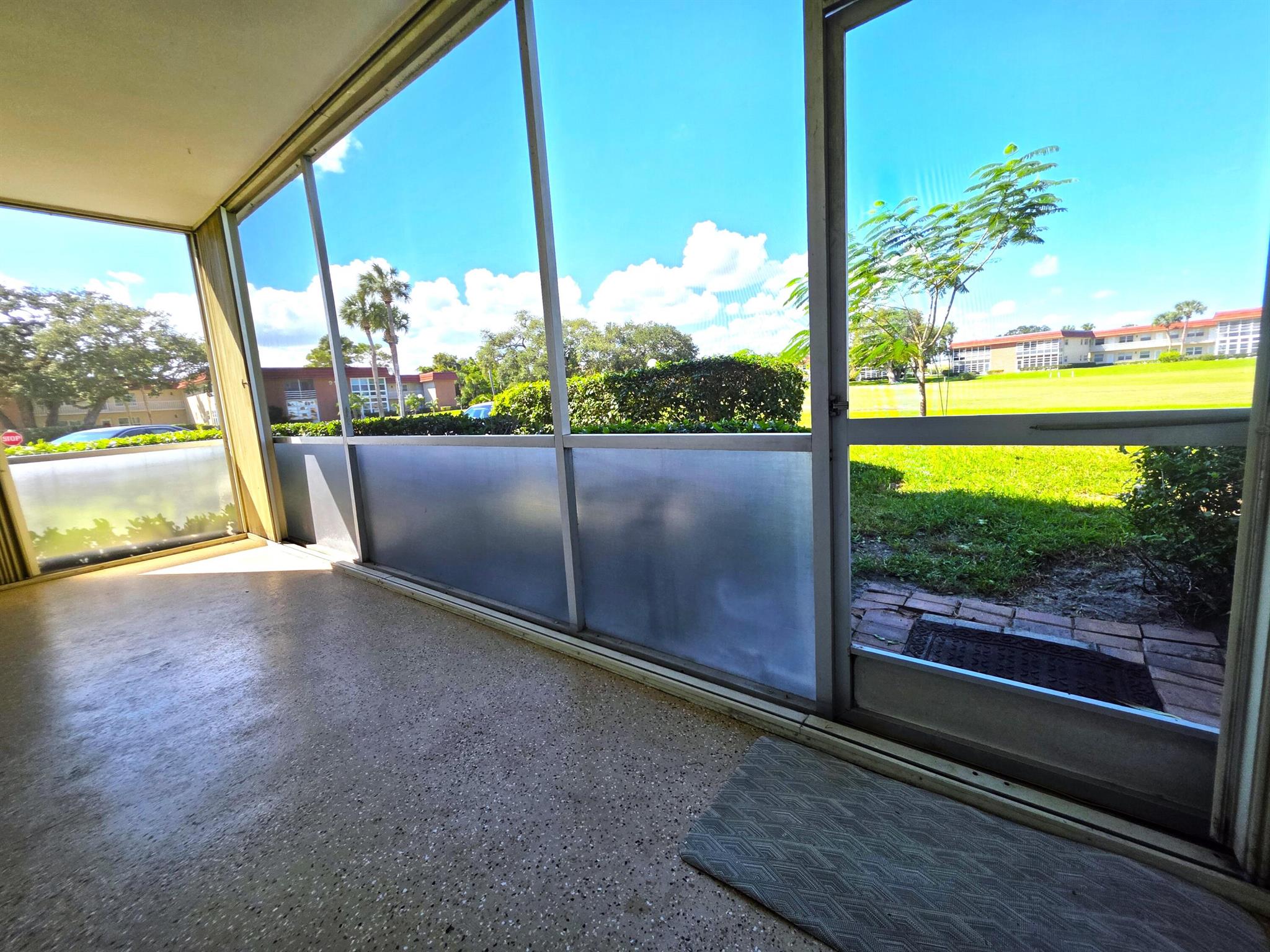 VISTA ROYALE PHASE IV BLD - Residential Lease