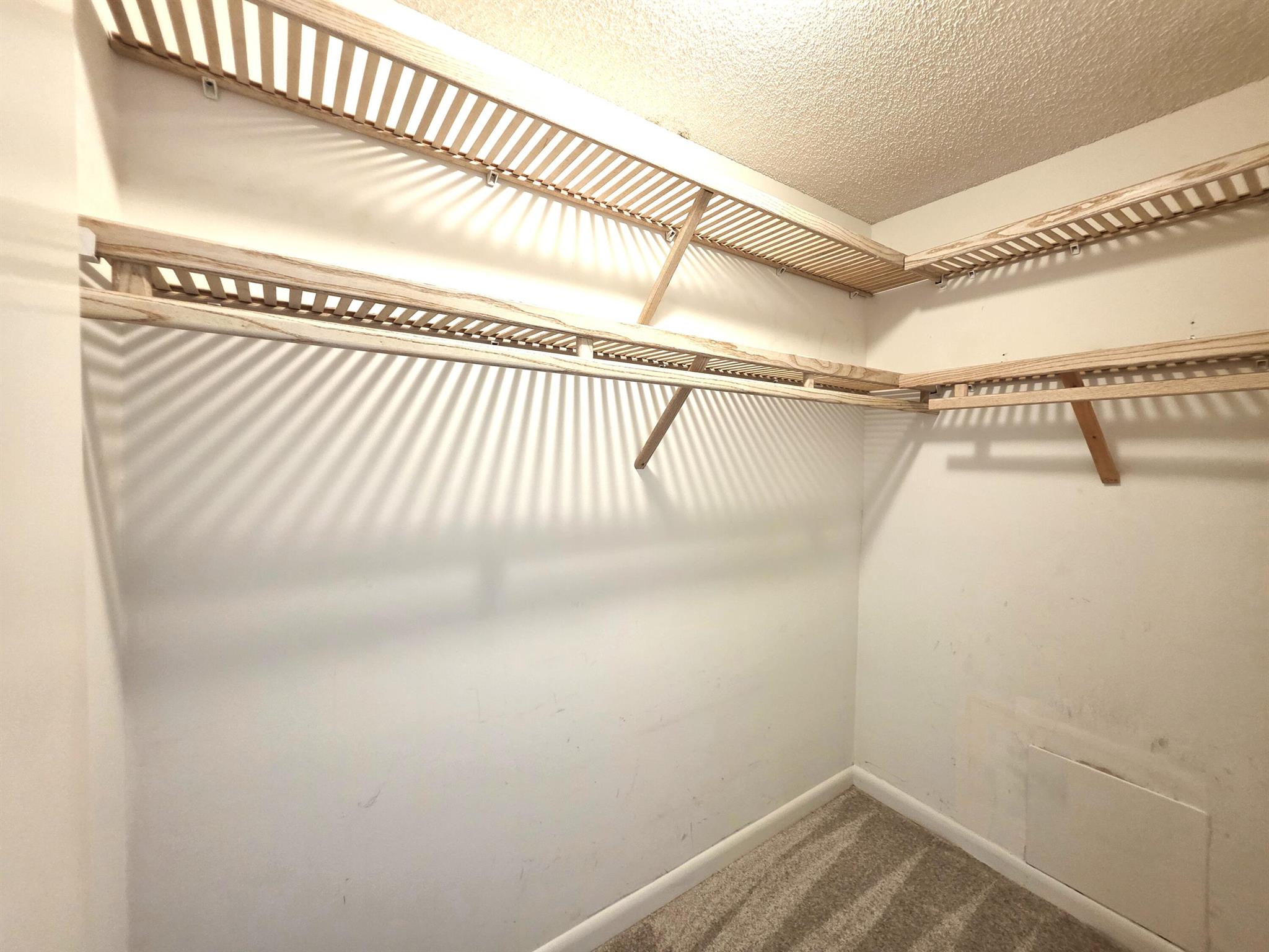 VISTA ROYALE PHASE IV BLD - Residential Lease