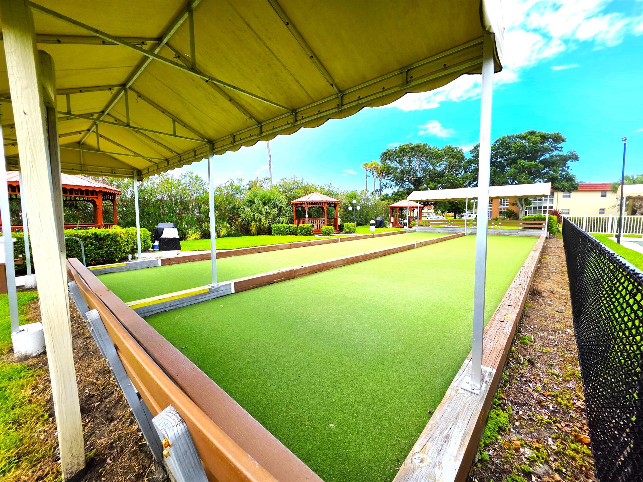 VISTA ROYALE PHASE IV BLD - Residential Lease