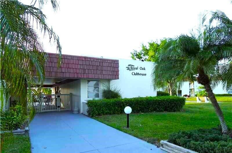 VISTA ROYALE PHASE IV BLD - Residential Lease