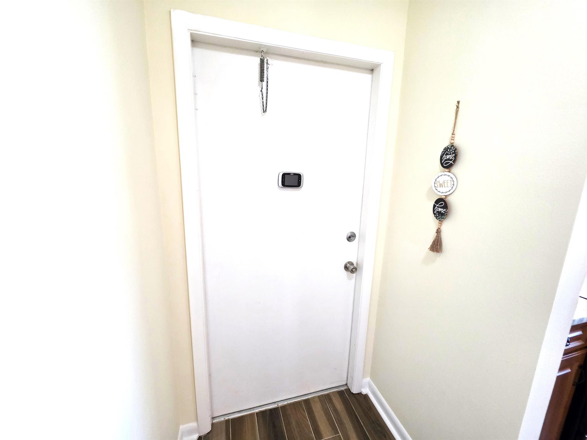 VISTA ROYALE PHASE IV BLD - Residential Lease