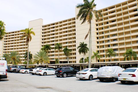 A home in North Palm Beach